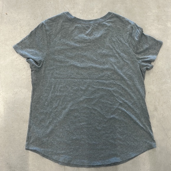 Old Navy x Disney Take Care Earth Day Gray T-Shirt - Picture 4 of 4